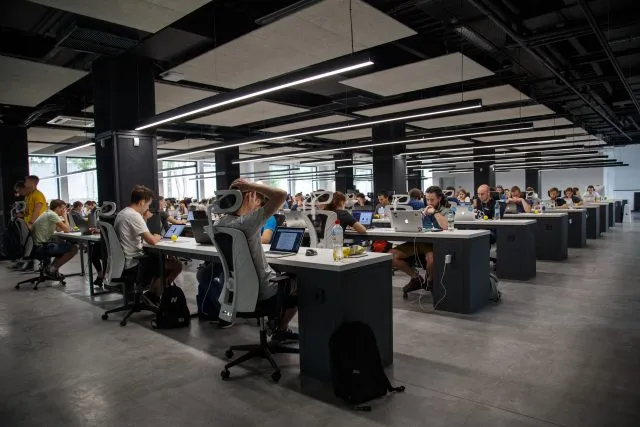 Czym zajmują się osoby pracujące w call center?