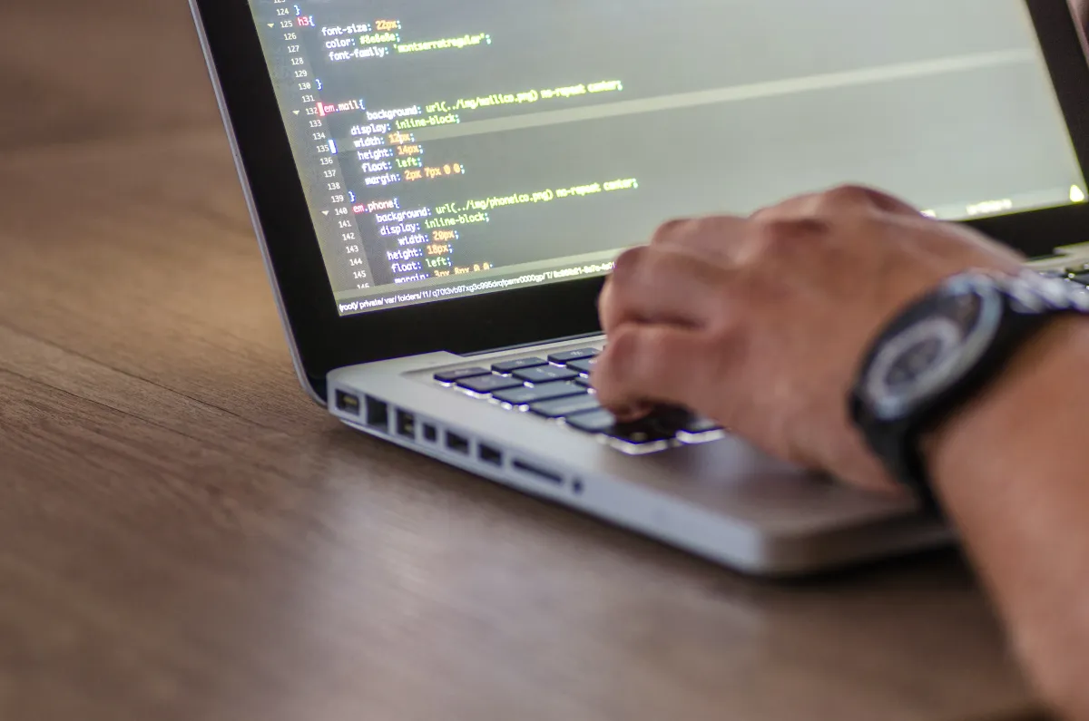 Head html – czym jest? 