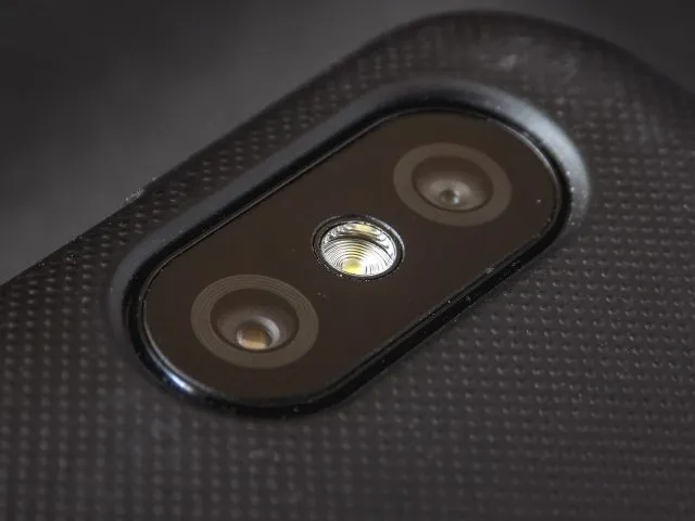 Lampa do telefonu - rozwiązanie dla lepszego oświetlenia podczas korzystania z urządzenia